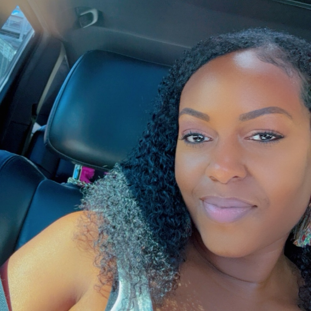 Meet your Posher, Janae